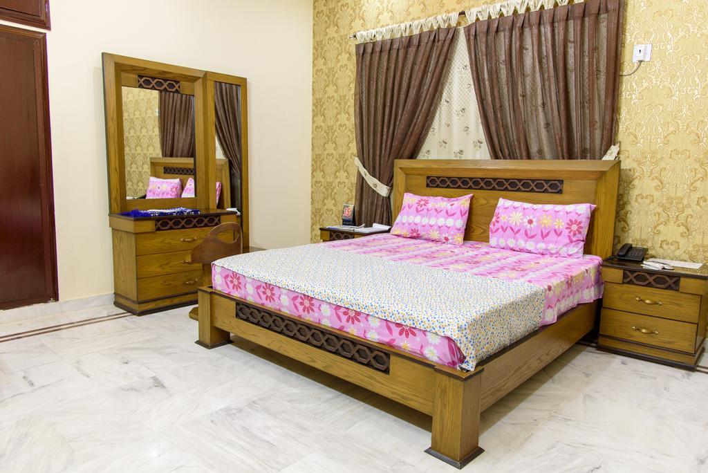 Patel Residency Guest House Karaczi Zewnętrze zdjęcie